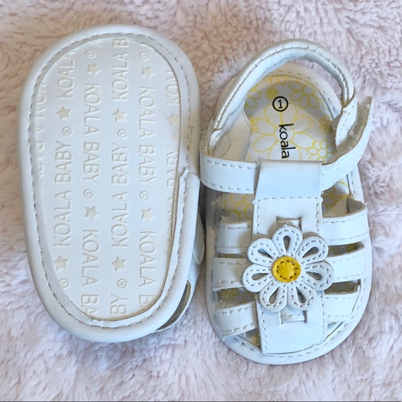 HP🎉Koala Baby White Daisy Flowers Sandals Size 1 - Picture 3 of 6